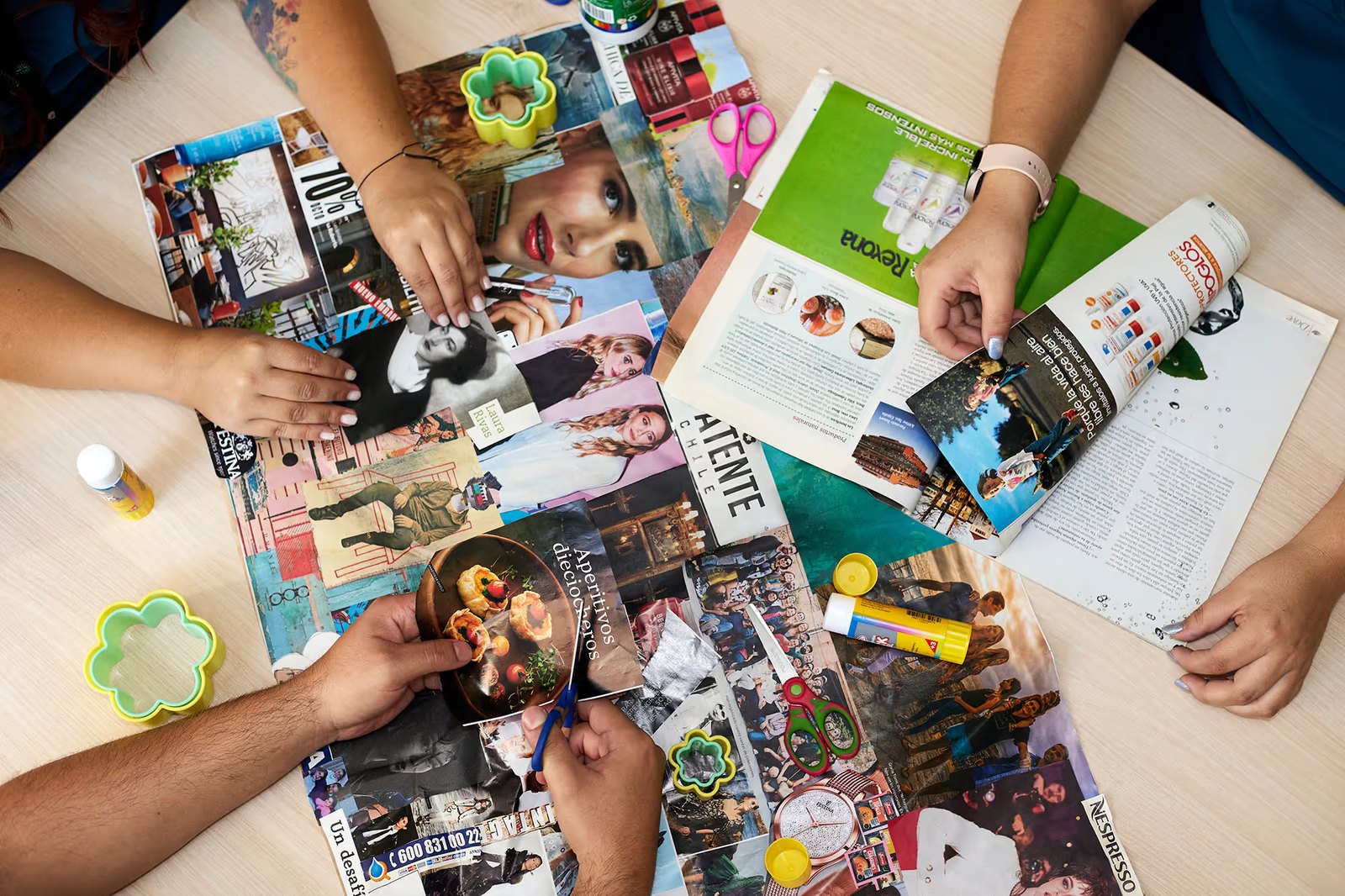 Taller de collage y expresión de emociones en Clínica Los Tiempos